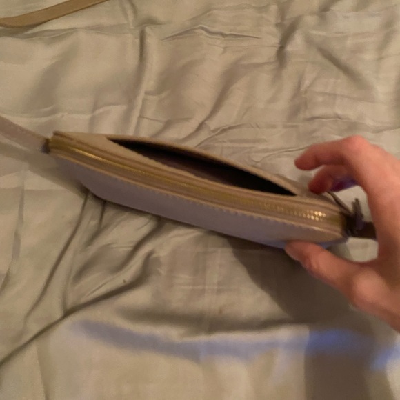 Target  adjustable strap purse beige in color - Picture 2 of 15